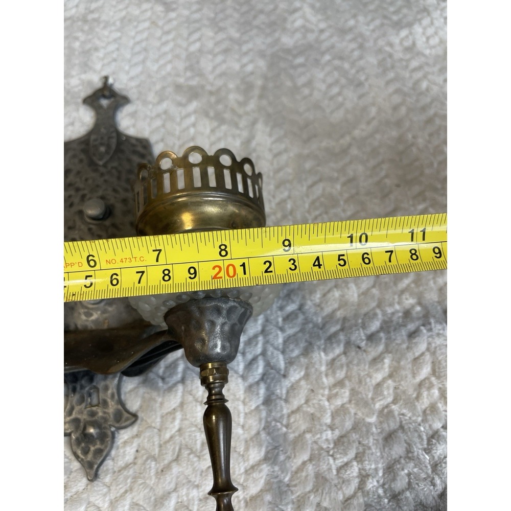 Vintage Arts & Crafts Gothic Brass wall Light SCONCE - Picture 9 of 9